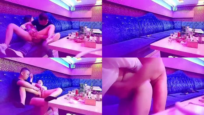【歌厅】商K勾搭小姐姐，1500来一发，颜值高，乳房漂亮，这个听话，脱光抠穴女上位好主动