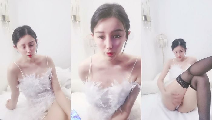 性感空姐全程露脸黑丝情趣无毛骚穴 自慰淫水覆盖骚穴又亮又刺激 part1